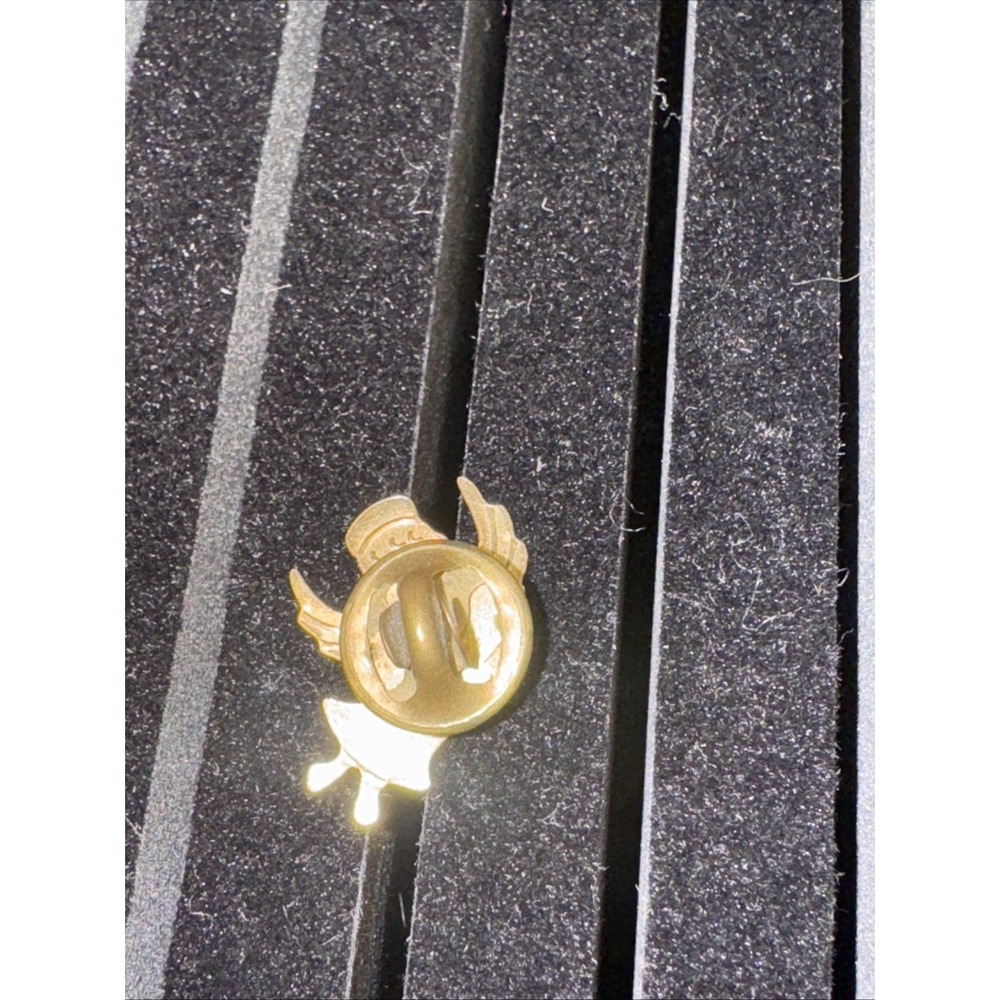 Vintage goldtone Angel on my shoulder to guide & brighten your life pin - Picture 4 of 4